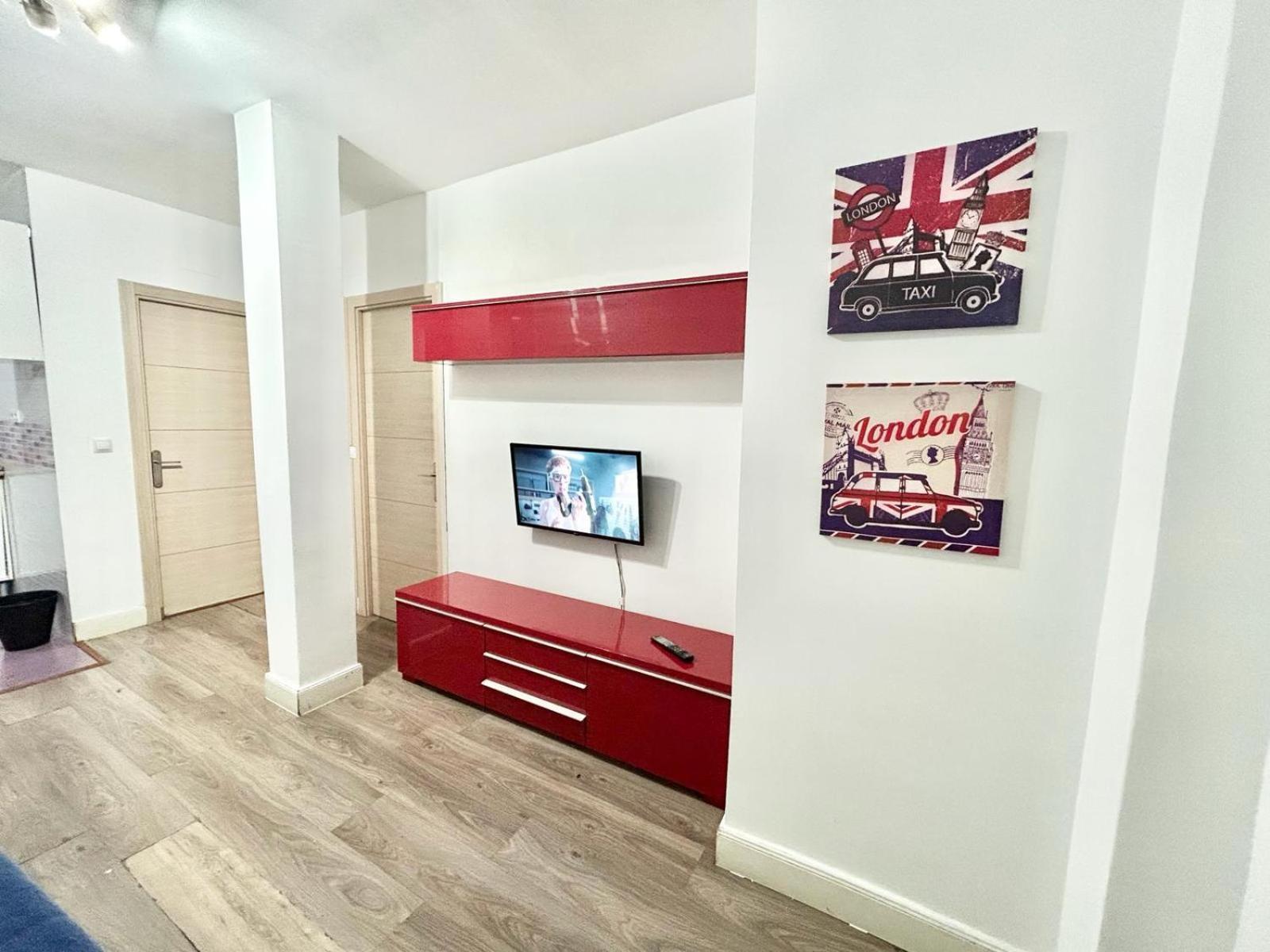 Madrid Rio Antonio Lopez A Apartment Exterior photo
