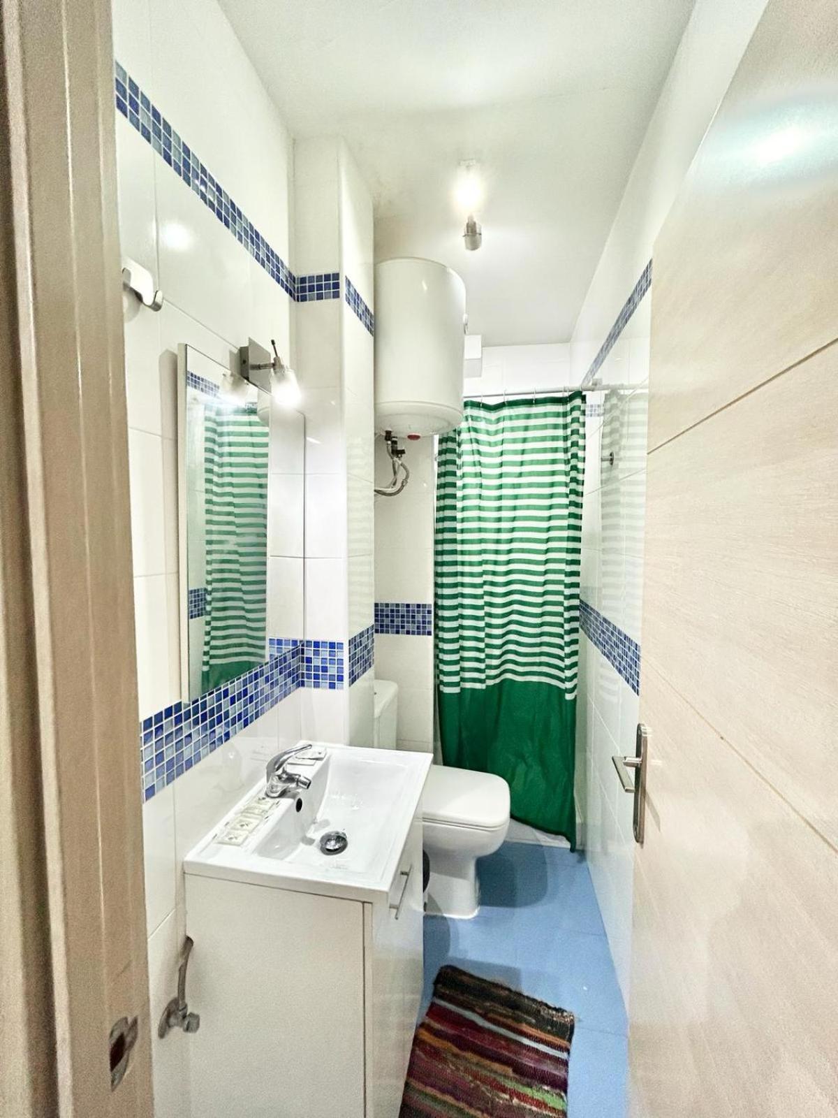 Madrid Rio Antonio Lopez A Apartment Exterior photo